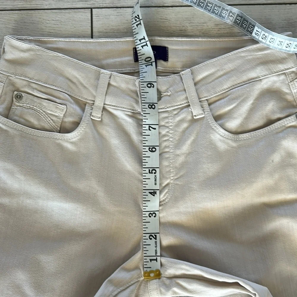 NYDJ cream colored ankle jeans size 0P petite zero